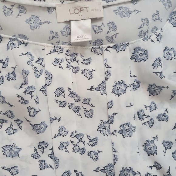 Loft blouse (3×25$) - Picture 3 of 3